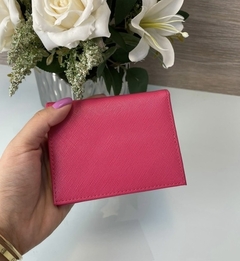 Carteira Prada de Couro Saffiano Pink Pequena Italiana - loja online