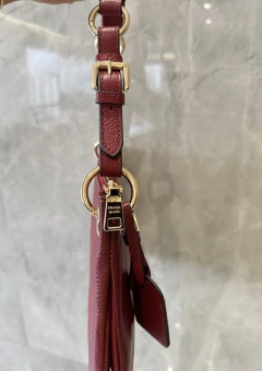 Bolsa Prada Tessuto Hobo Vermelha Italiana - Romaly Grifes