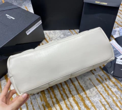 Bolsa YSL Loulou Puffer Média Branca/Dourada Média Italiana - loja online