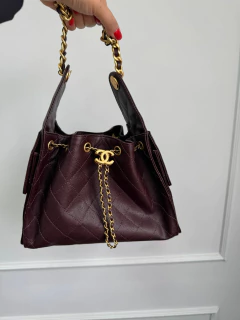 Bolsa Chanel 25 Pequena Vinho Italiana - comprar online