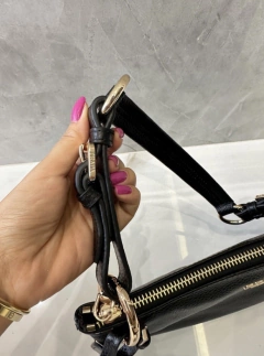 Bolsa Prada Tessuto Hobo Preta Italiana na internet