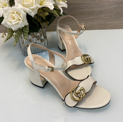 Sandália Gucci Marmont Salto Médio Off White Italiana