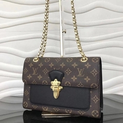 Bolsa Louis Vuitton Victoire Preta Italiana - comprar online