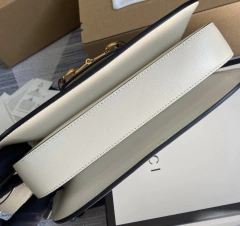 Bolsa Gucci Horsebit 1955 Pequena Transversal Branca Italiana