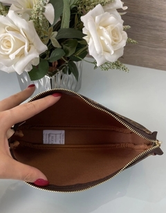 Bolsa Louis Vuitton Pochette Accessoires Monogram Italiana - loja online