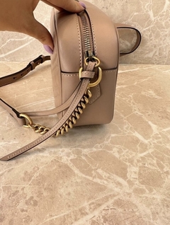 Bolsa Gucci Marmont Pequena Tiracolo Nude Italiana - comprar online