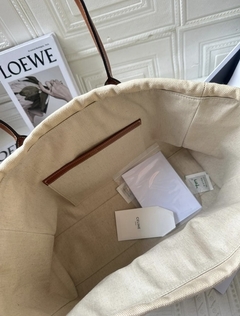 Bolsa Celine Cuir Triomphe Em Couro Bege Italiana na internet