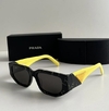 Óculos Prada Preto e Amarelo Italiana