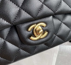 Bolsa Chanel 2.55 Clássica Caviar Preta com Dourado Italiana - comprar online