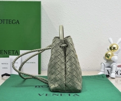 Bolsa Bottega Veneta Andiamo Verde Pequena Italiana - loja online