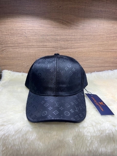 Boné Louis Vuitton Preto Italiana