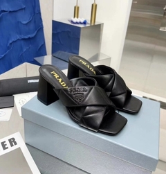 Sandália Prada Em Couro Napra Preto Acolchoado Italiana