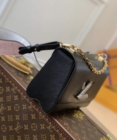 Bolsa Louis Vuitton Twist MM Preta Italiana - Romaly Grifes Bolsas