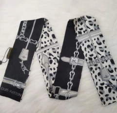 Lenço de Bolsa Louis Vuitton - Romaly Grifes