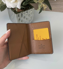 Porta Cartão Louis Vuitton Monogram Italiana - comprar online