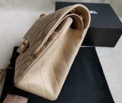 Bolsa Chanel 2.55 Clássica Jumbo Caviar Bege Italiana - Romaly Grifes Bolsas