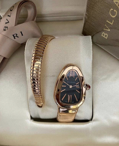 Relógio Bulgari Serpenti Rosé com Fundo Preto Italiana