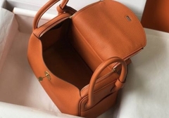 Bolsa Hermès Lindy Laranja Italiana - Romaly Grifes Bolsas