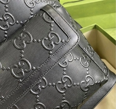 Mochila Gucci Embossed GG Preta Italiana - comprar online