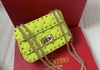 Bolsa VLTN Rockstud Spike Mini Verde Italiana