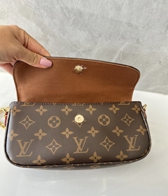 Bolsa Louis Vuitton Ivy Wallet On Chain Monogram Italiana - Romaly Grifes Bolsas