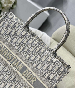 Bolsa Dior Book Tote Oblique Cinza Italiana - comprar online
