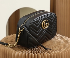 Bolsa Gucci Marmont Pequena Tiracolo Preta Italiana - comprar online