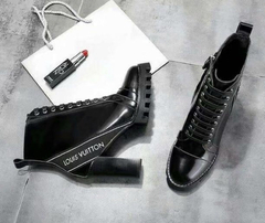 Bota Louis Vuitton Ankle Boot Star Trail Preta Italiana na internet