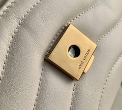 Bolsa Louis Vuitton Hold Me Off-White Italiana - loja online