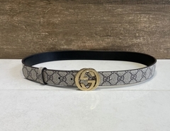 Cinto Gucci GG Fivela Dourada Italiana