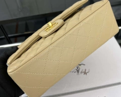 Bolsa Chanel 2.55 Clássica Lambskin Bege Italiana - comprar online