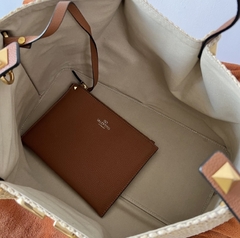 Bolsa VLTN VLogo Em Ráfia Italiana - Romaly Grifes Bolsas