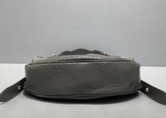 Bolsa Balenciaga Le Cagole XS Cinza Italiana - loja online