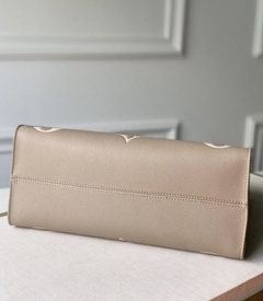 Bolsa Louis Vuitton Onthego MM Monogram Empreinte Bege Italiana - loja online
