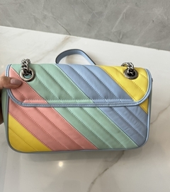 Bolsa Gucci Marmont Colorida Italiana na internet