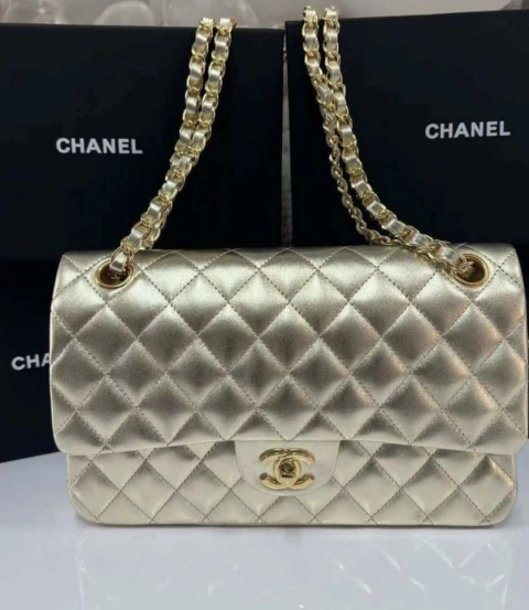 Bolsa Chanel 2.55 Clássica Lambskin Dourada Italiana