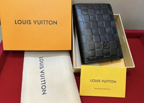 Porta Passaporte Louis Vuitton Italiana
