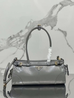Bolsa Prada Cinza Italiana