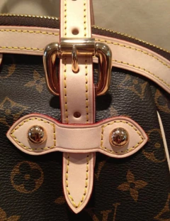 Bolsa Louis Vuitton Tivoli Monogram Italiana na internet