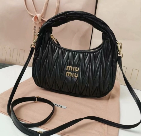Bolsa Miu Miu Wander Preta Italiana