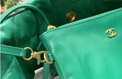 Bolsa Chanel 22 Verde Média Italiana