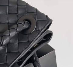 Imagem do Bolsa Bottega Veneta Andiamo Preta Média Italiana