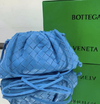 Bolsa Bottega Veneta Mini Pouch Intrecciato Azul Italiana