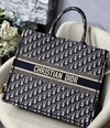 Bolsa Dior Book Tote Oblique Azul Italiana
