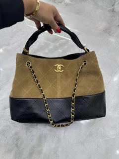 Bolsa Chanel Preta e Bege Italiana - comprar online