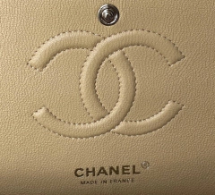 Imagem do Bolsa Chanel 2.55 Clássica Caviar Bege com Prata Italiana