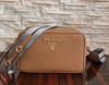 Bolsa Prada de Ombro em Couro Daino Caramelo Italiana