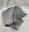 Echarpe Louis Vuitton Cinza - BRINDE