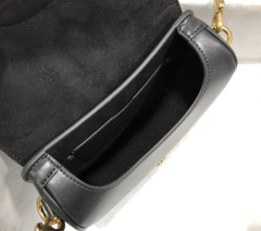 Bolsa Dior Bobby Pequena Preta Italiana - comprar online