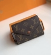 Carteira Louis Vuitton Victorine Monogram Marrom Italiana